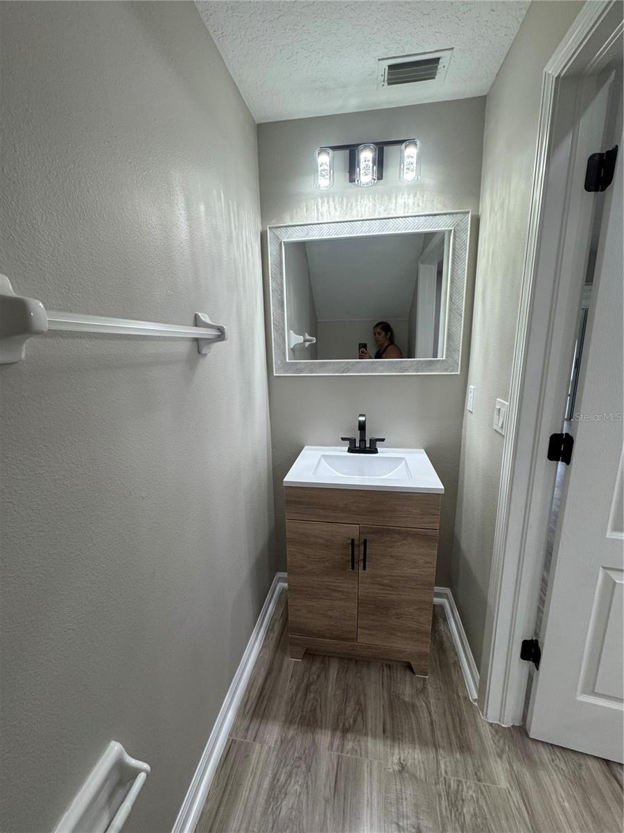 Image 15 of 36 For 4814 Pond Ridge Drive