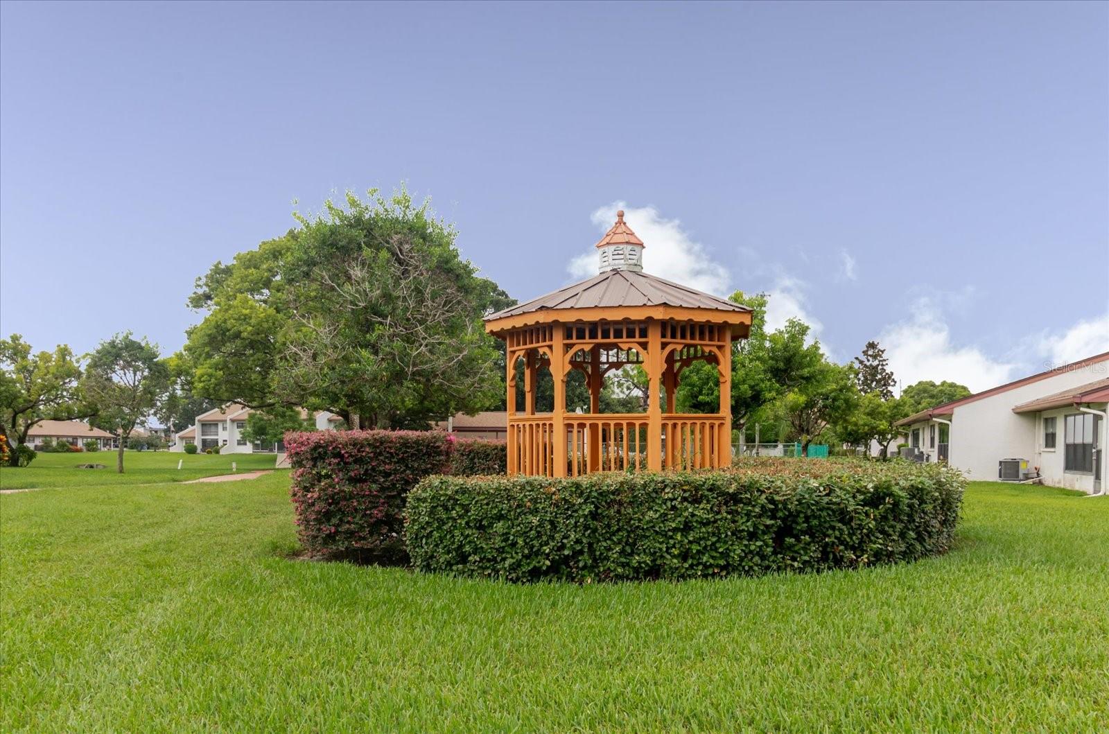Image 9 of 76 For 7614 Radcliffe Circle 110b