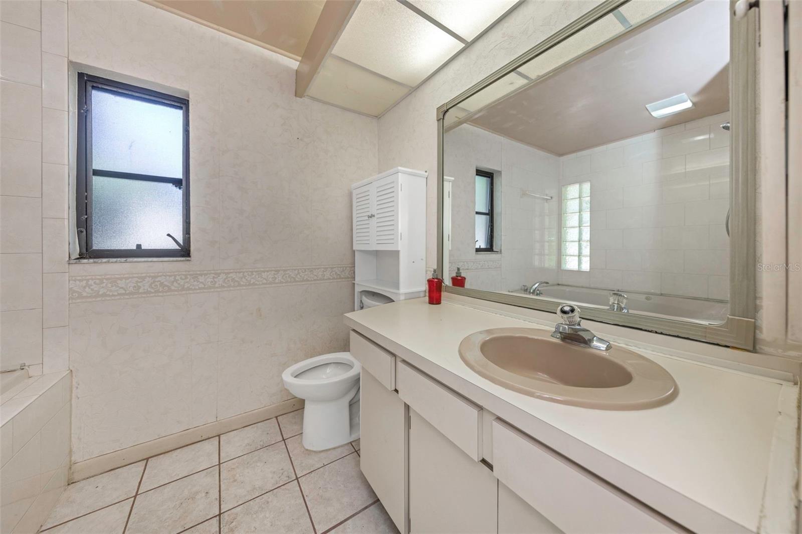 Image 24 of 37 For 2894 Rollingwood Court