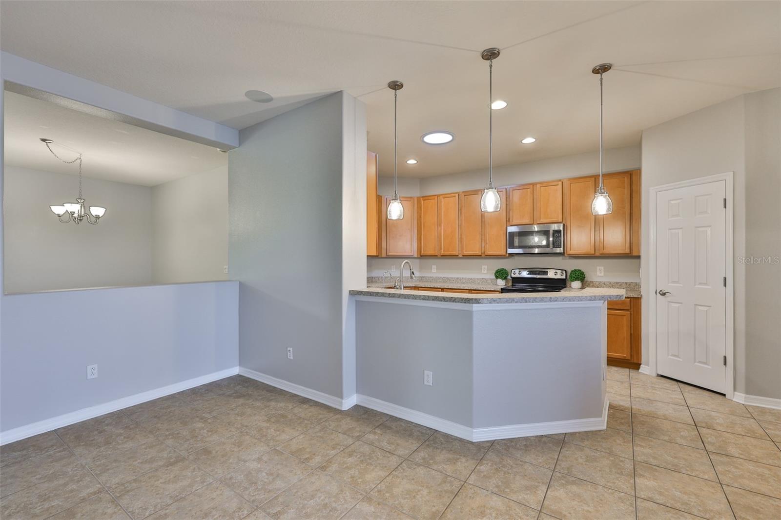 Image 13 of 45 For 813 Seminole Sky Drive