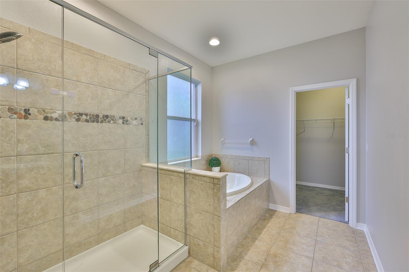Image 21 of 45 For 813 Seminole Sky Drive