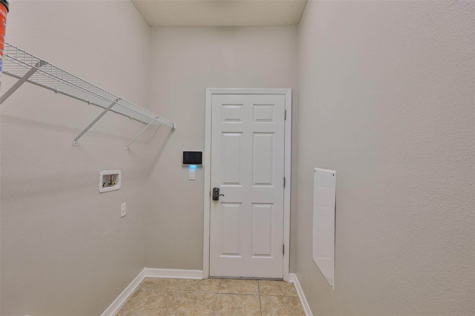 Image 23 of 45 For 813 Seminole Sky Drive