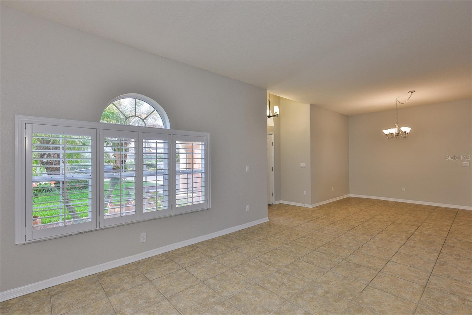 Image 6 of 45 For 813 Seminole Sky Drive