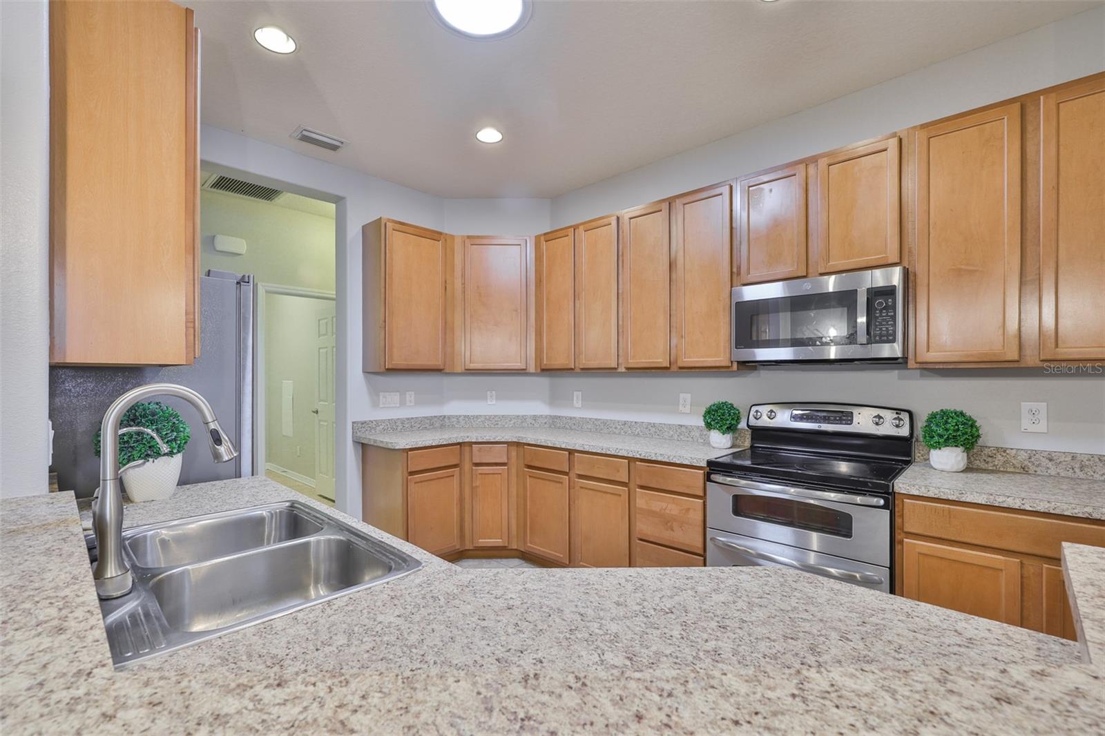 Image 9 of 45 For 813 Seminole Sky Drive