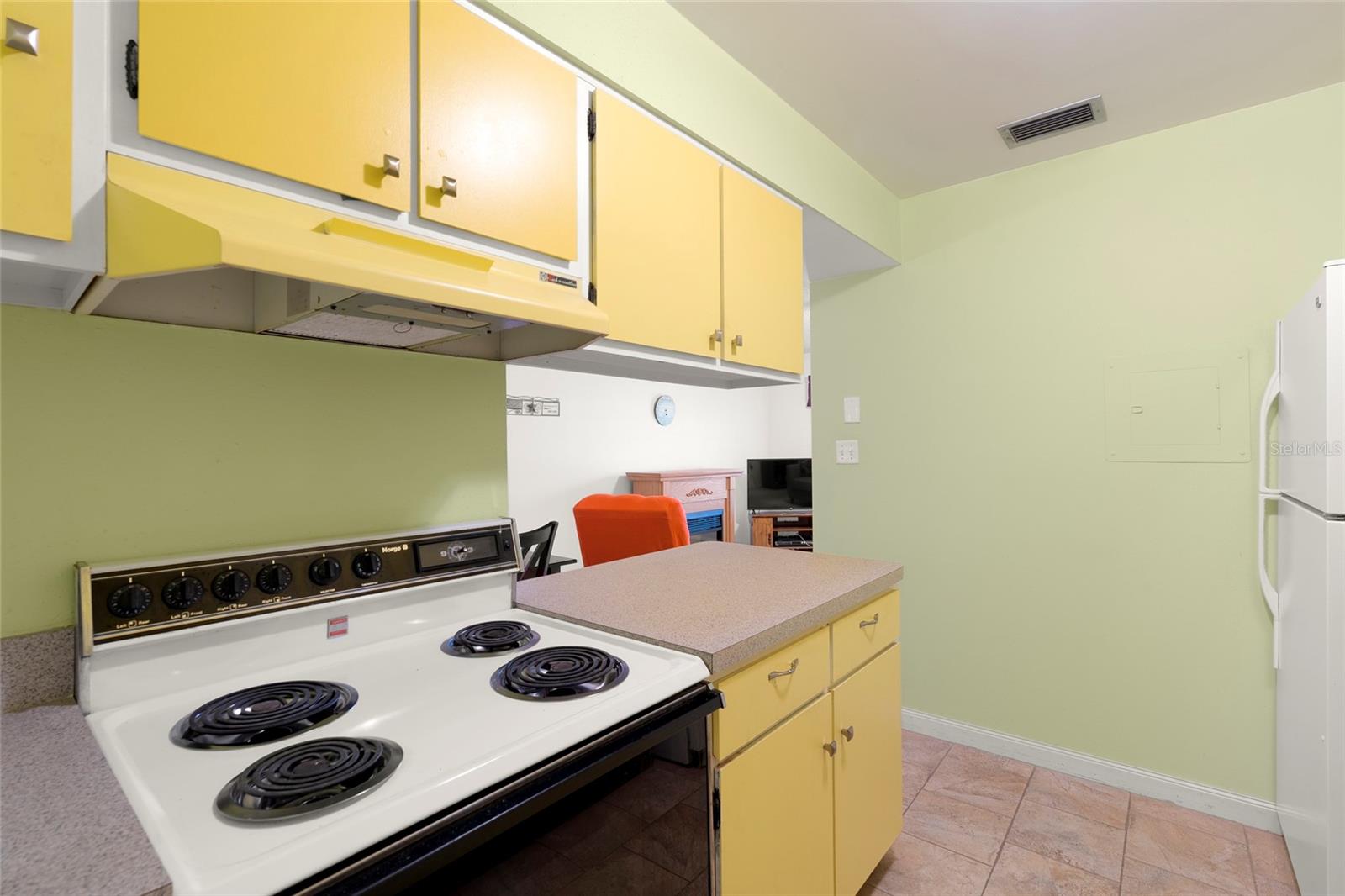 Image 12 of 27 For 8346 10th Way N