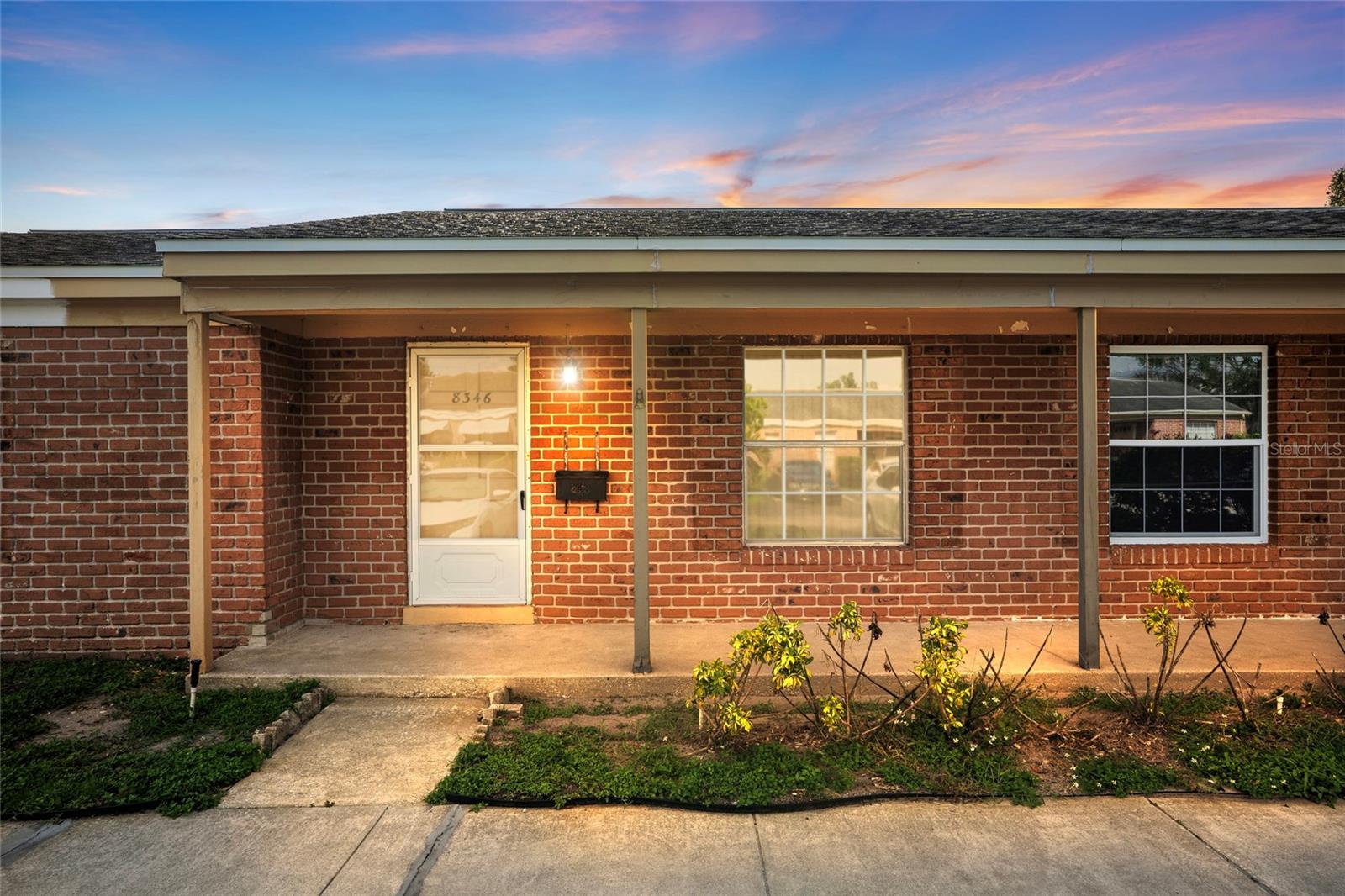 Image 2 of 27 For 8346 10th Way N