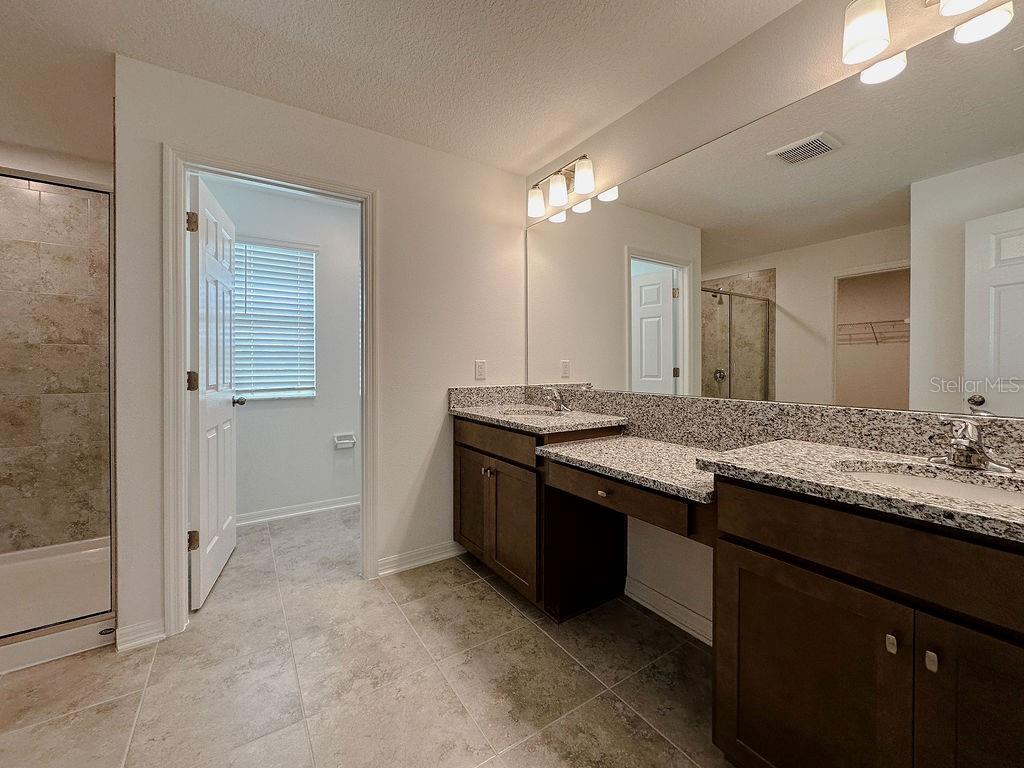 Image 6 of 25 For 38120 Shale Stone Court