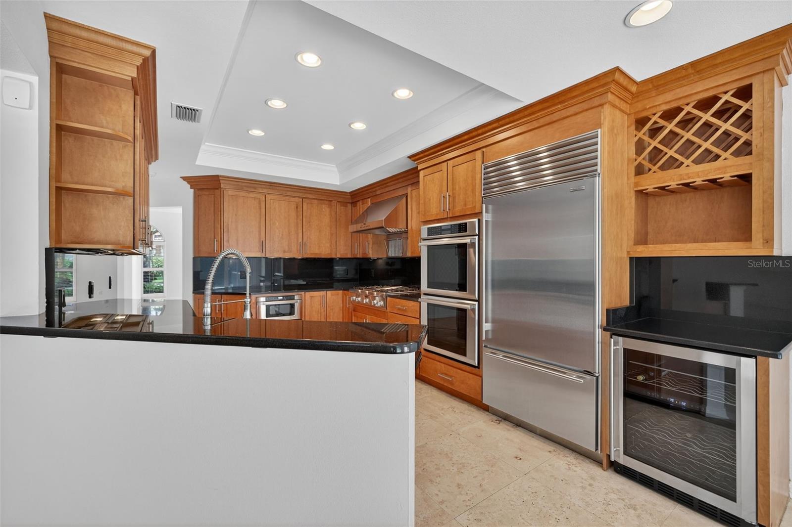 Image 10 of 53 For 4404 Azeele Street