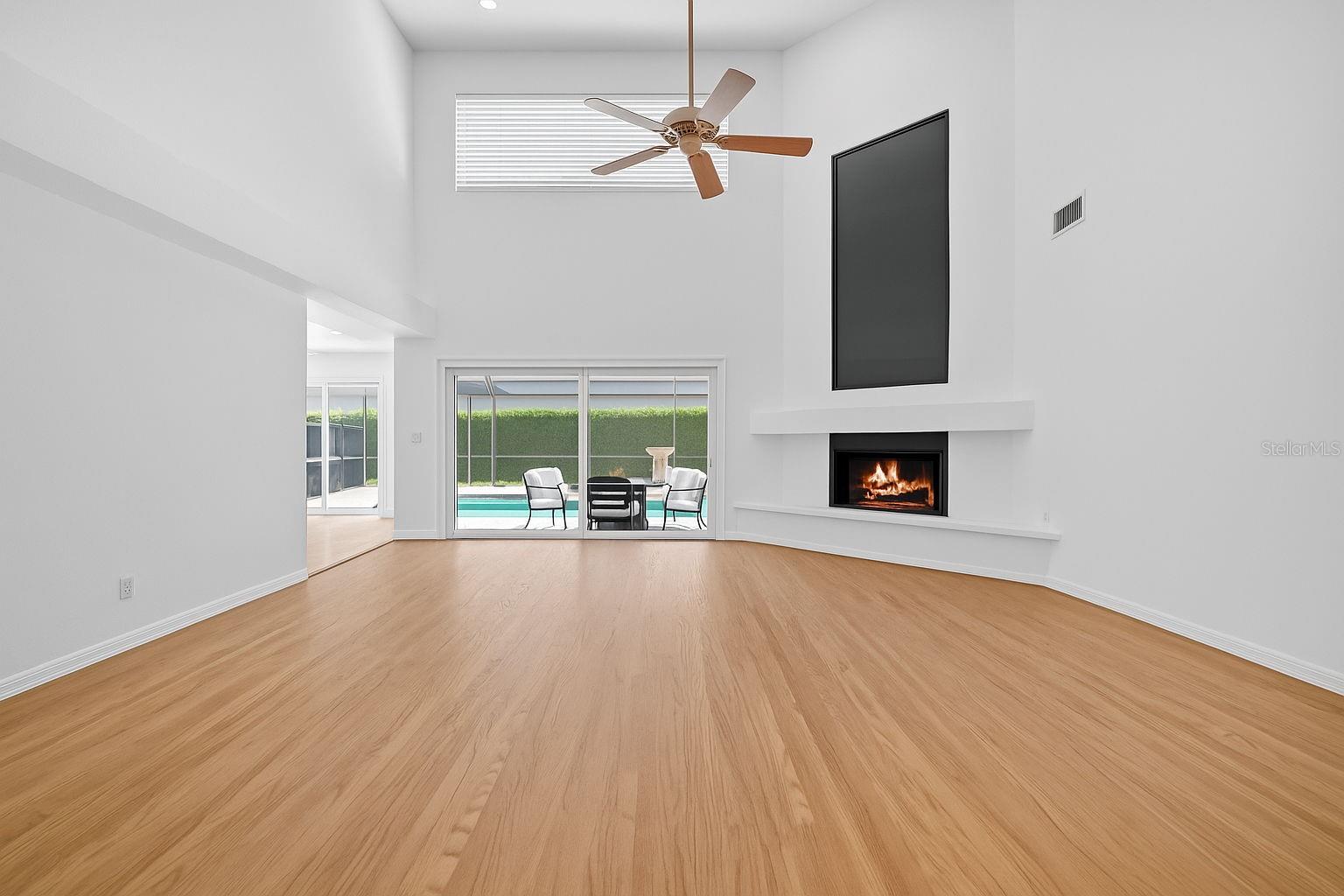 Image 21 of 53 For 4404 Azeele Street