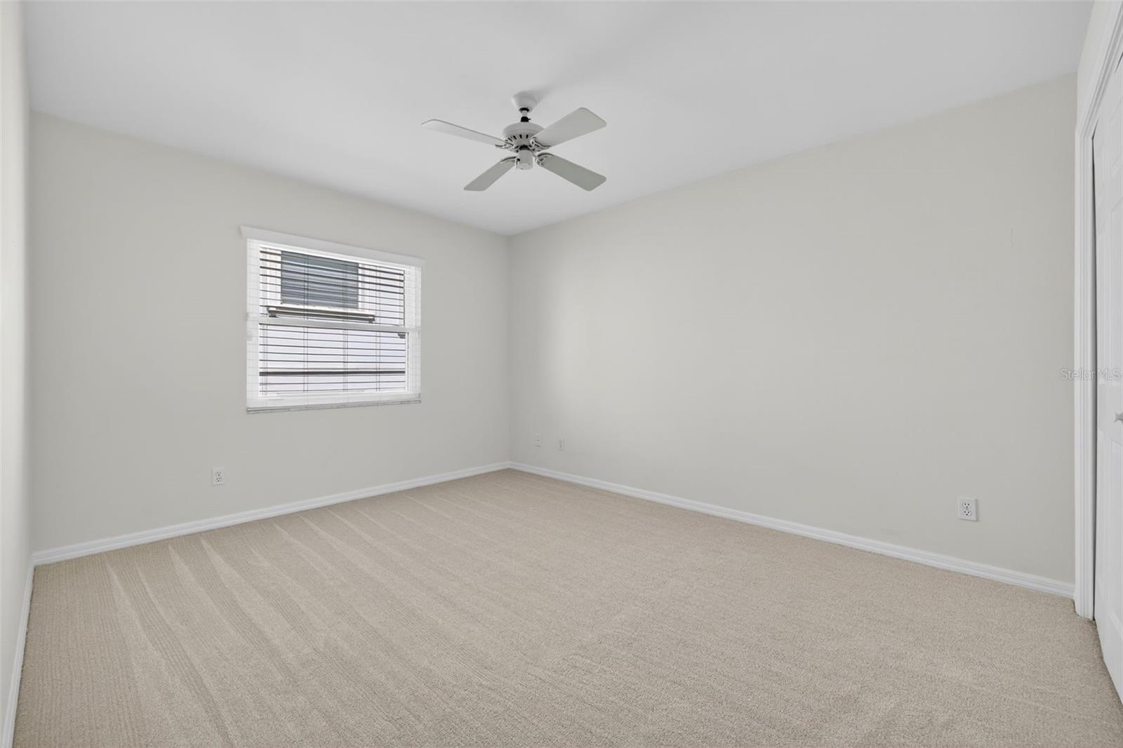 Image 35 of 53 For 4404 Azeele Street