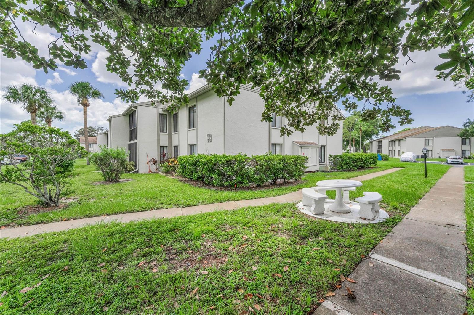 Image 37 of 62 For 2687 Pine Ridge Way S F2