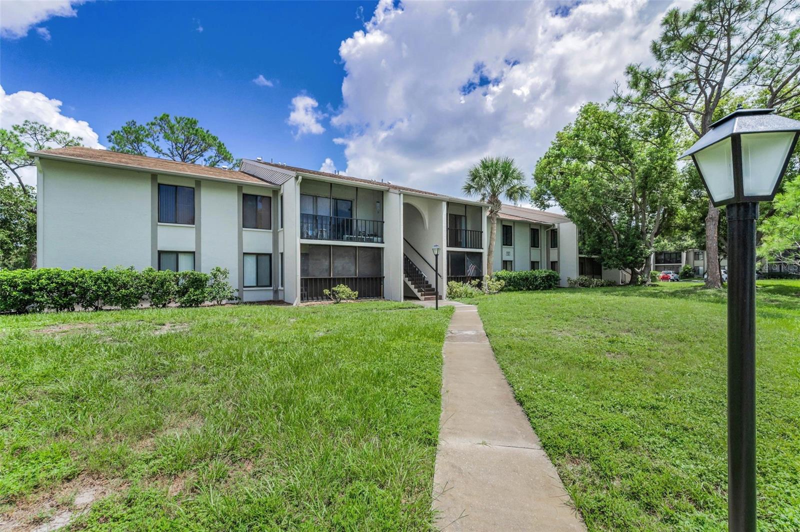 Image 5 of 62 For 2687 Pine Ridge Way S F2