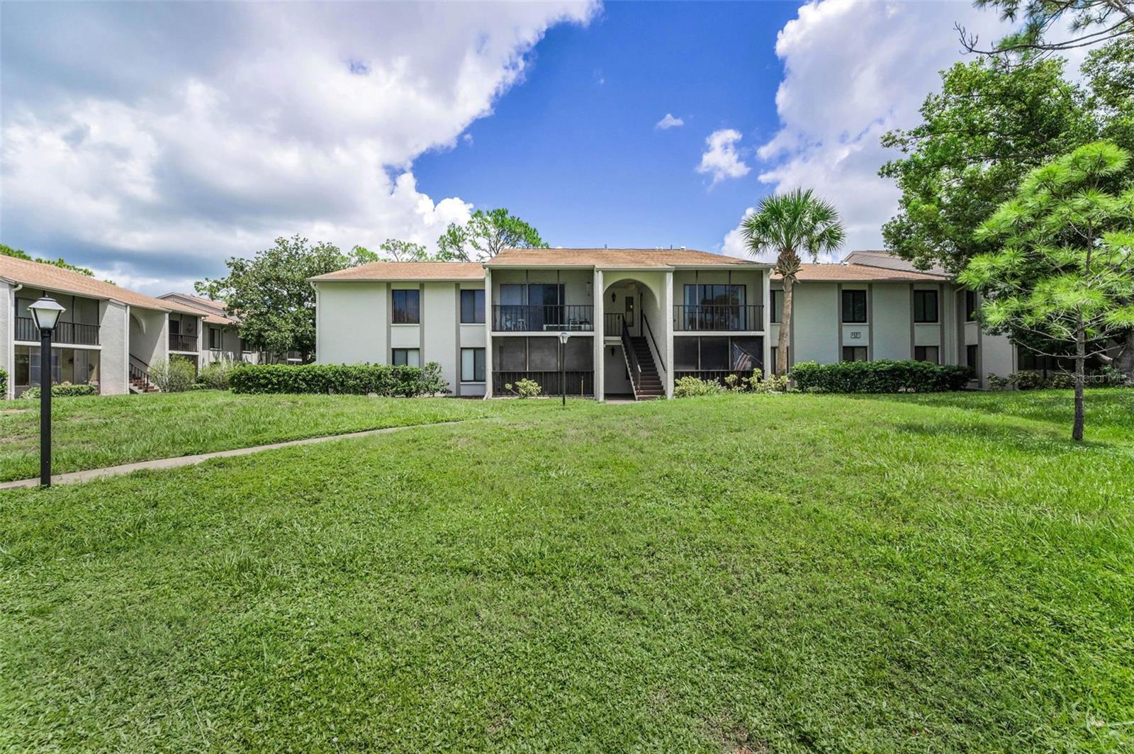 Image 7 of 62 For 2687 Pine Ridge Way S F2