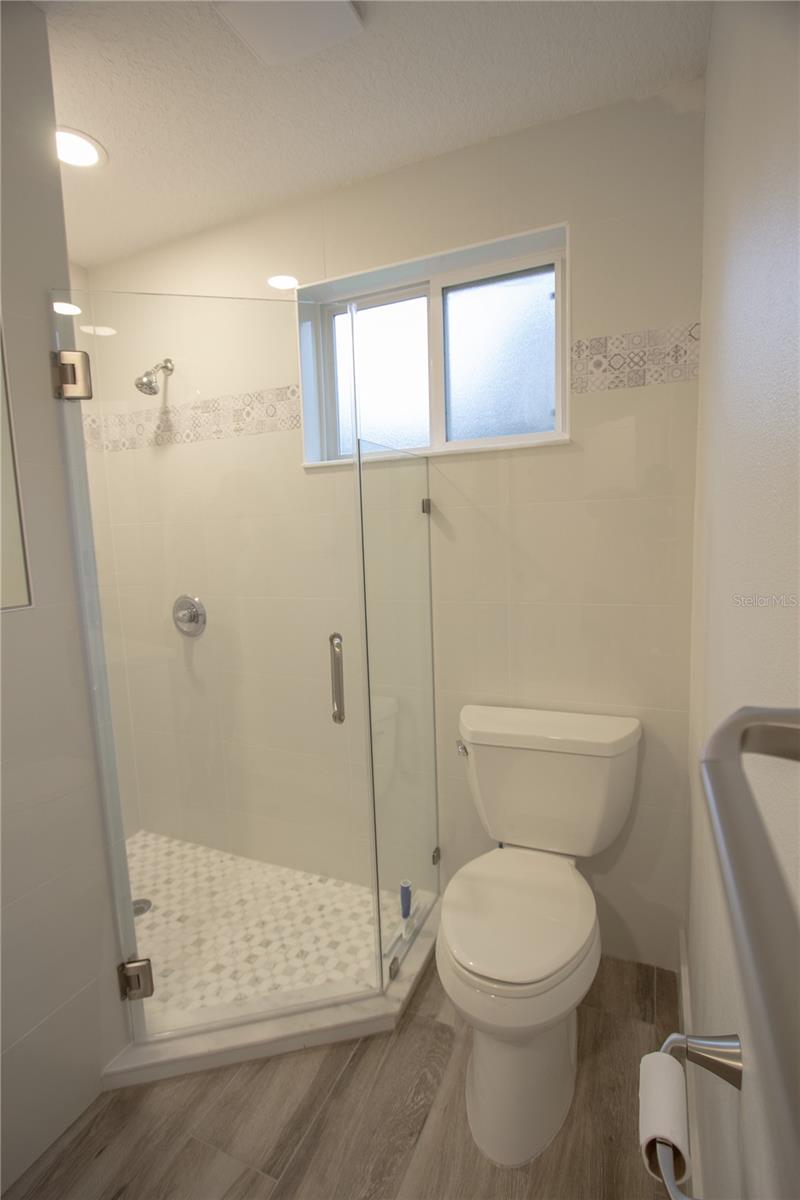 Listing photo id 17 for 111 143rd Avenue