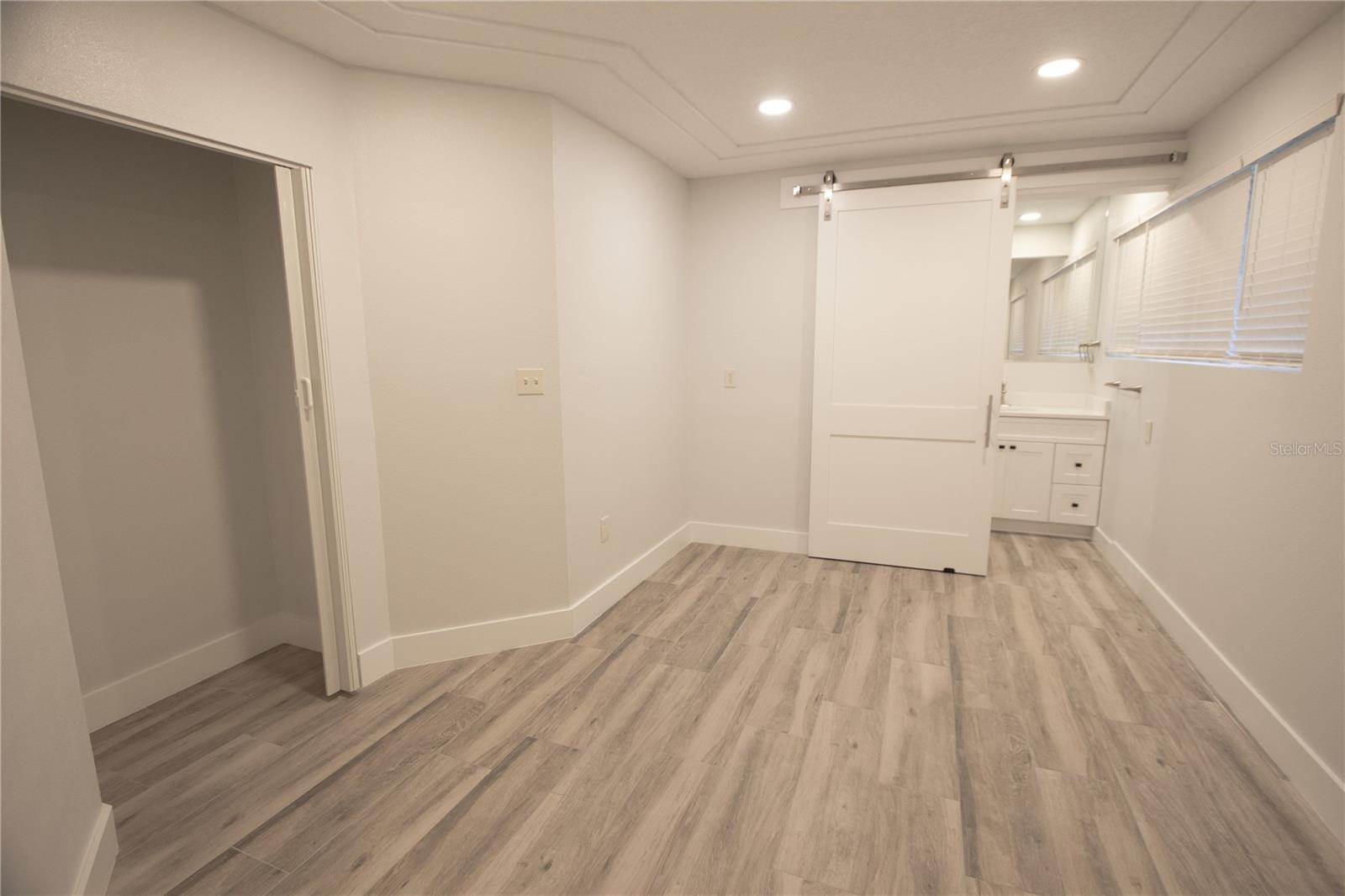 Listing photo id 22 for 111 143rd Avenue
