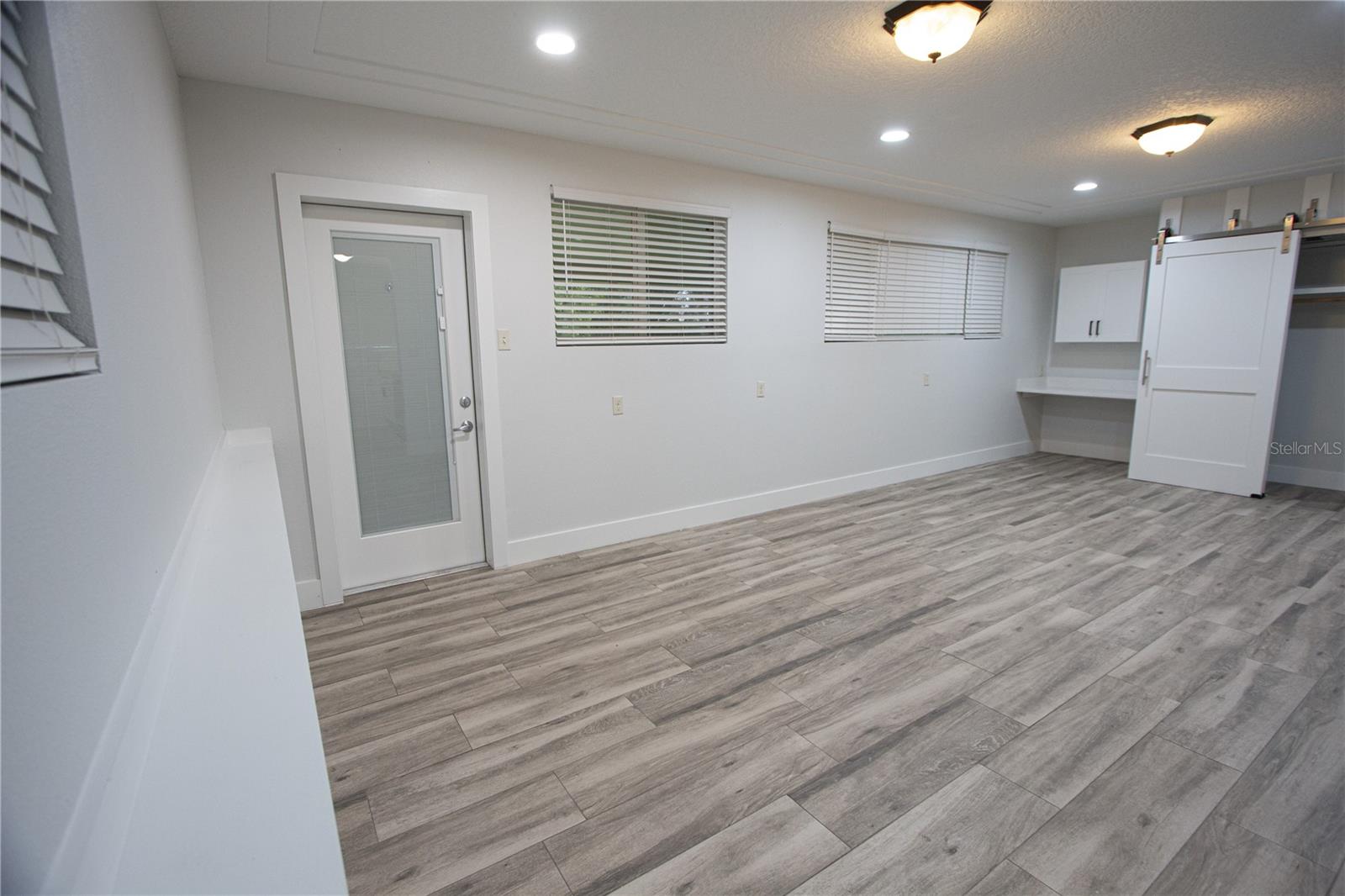 Listing photo id 27 for 111 143rd Avenue