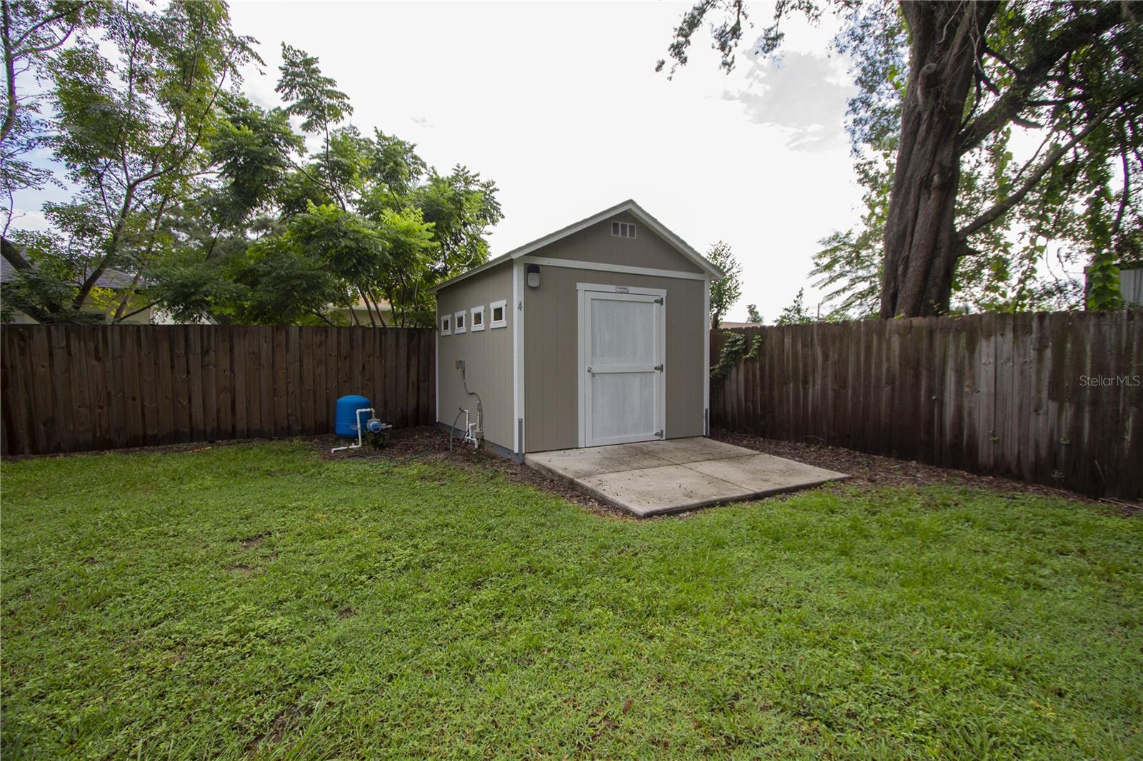 Listing photo id 2 for 111 143rd Avenue