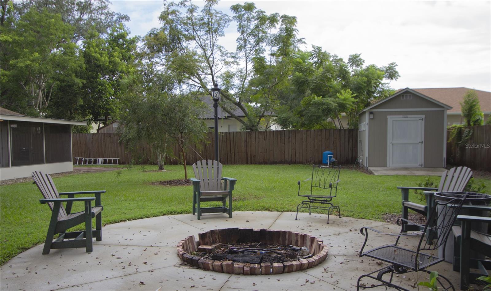 Listing photo id 3 for 111 143rd Avenue