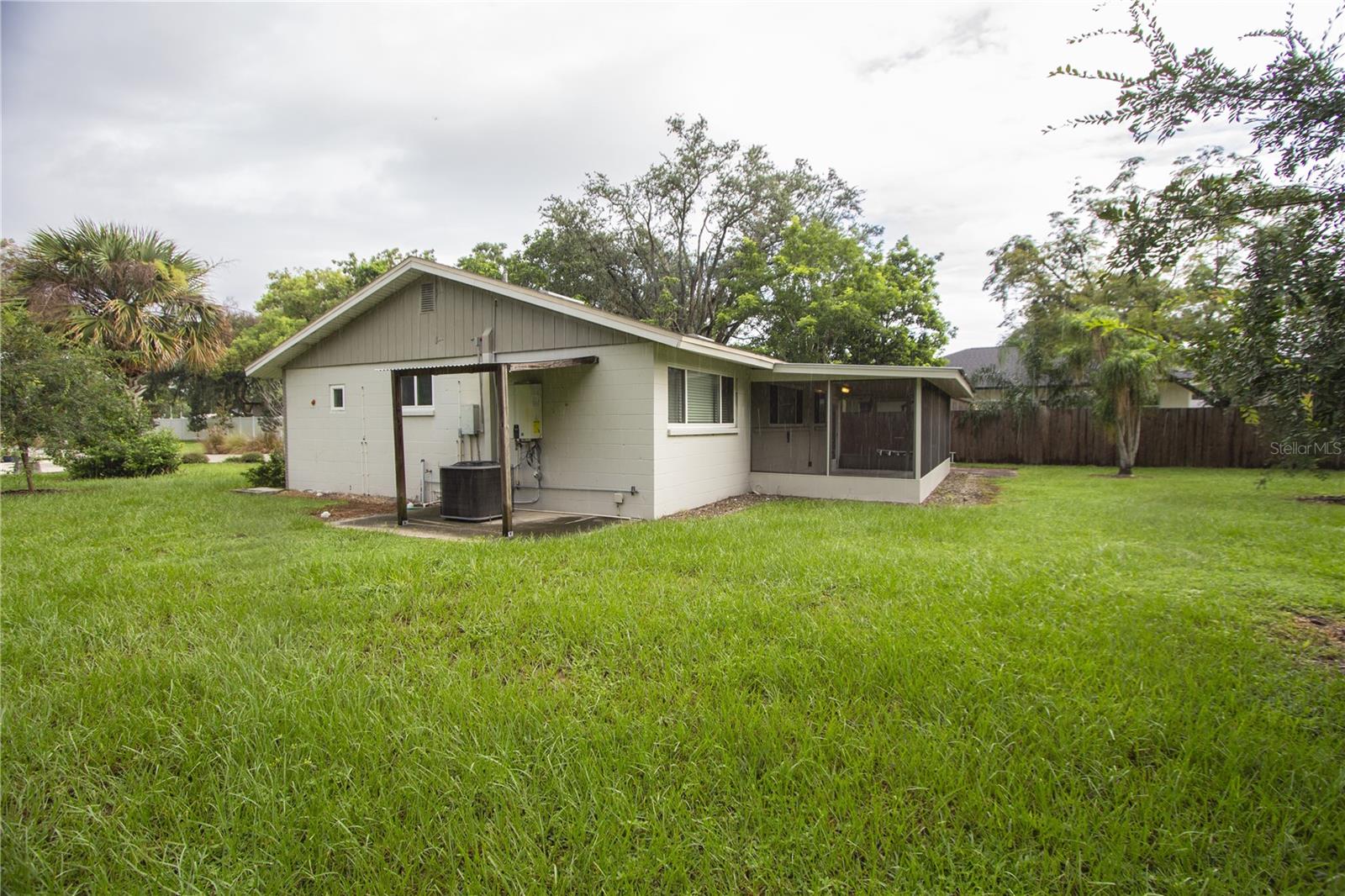 Listing photo id 4 for 111 143rd Avenue