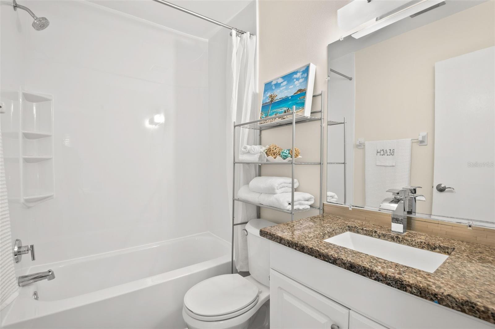 Image 14 of 25 For 4215 Bay Drive 1506f
