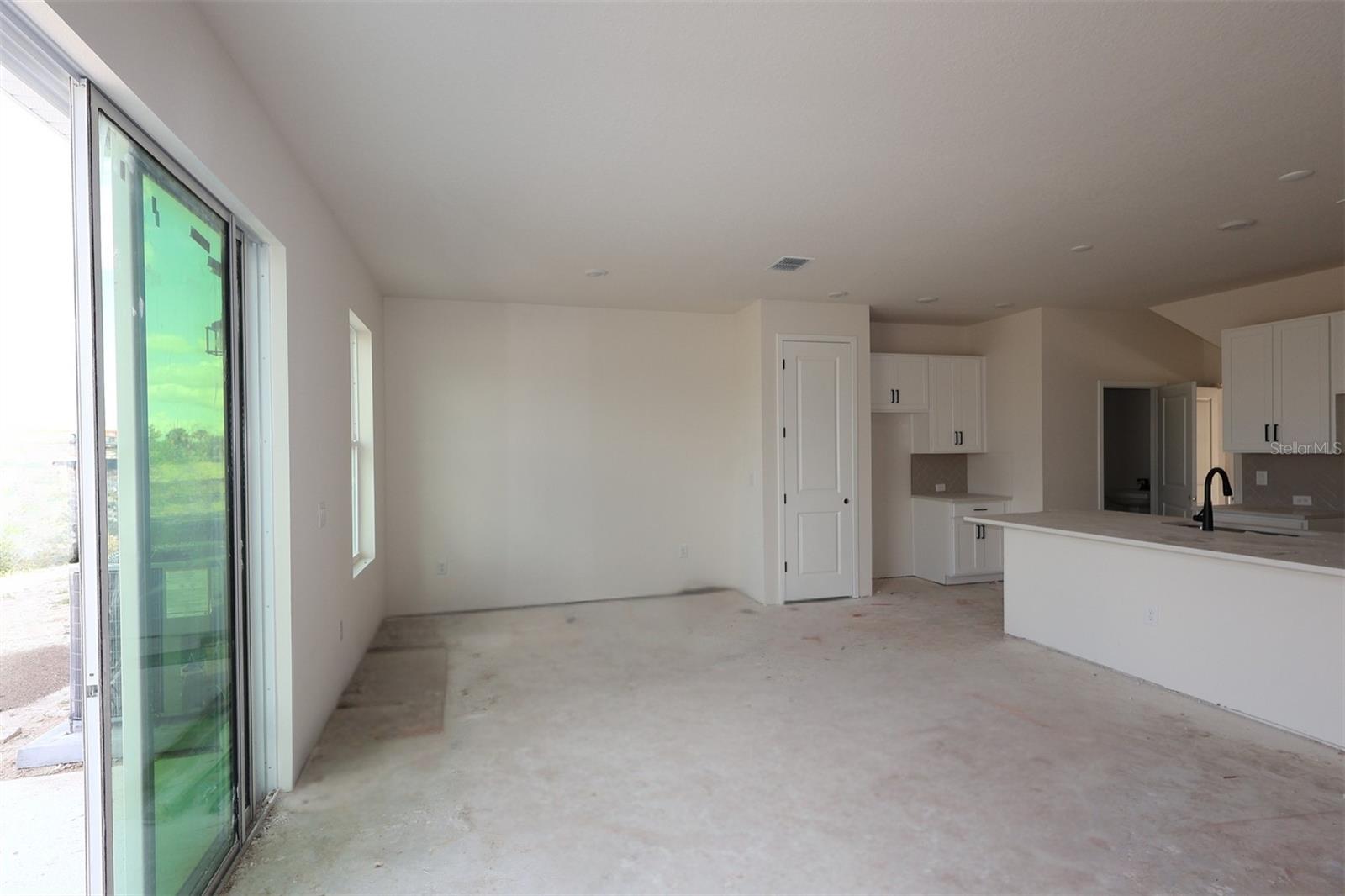 Image 10 of 20 For 11742 Full Moon Loop