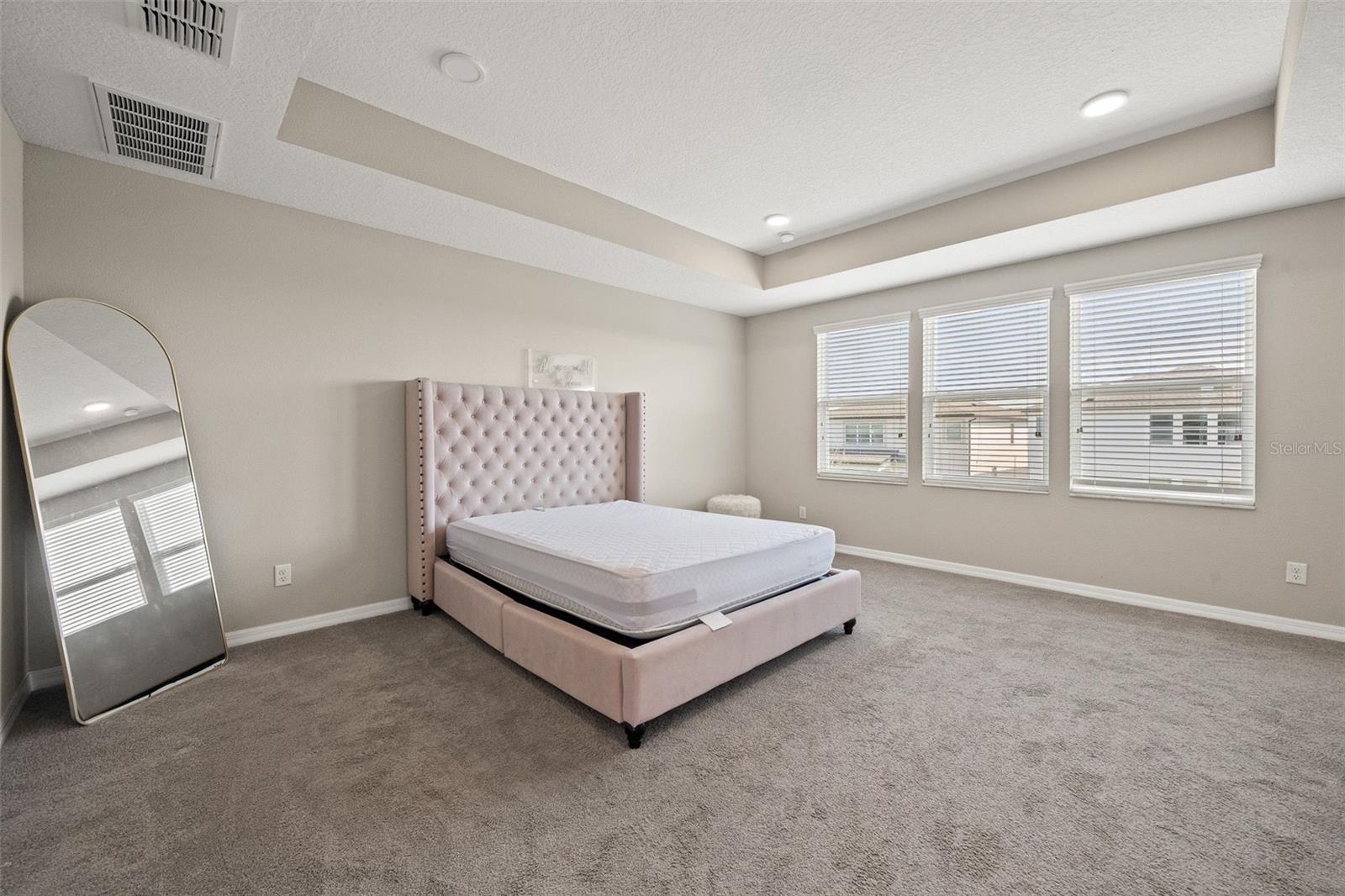 Image 19 of 47 For 31954 Sapna Chime Drive