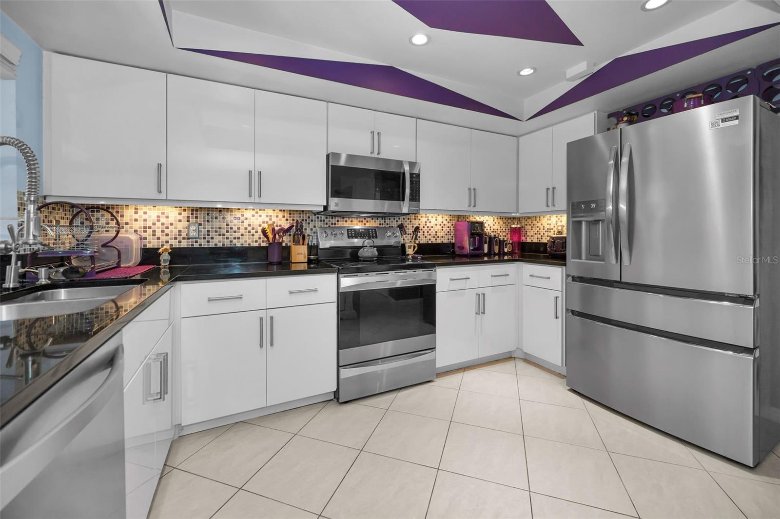 Image 21 of 82 For 14009 Middleton Way
