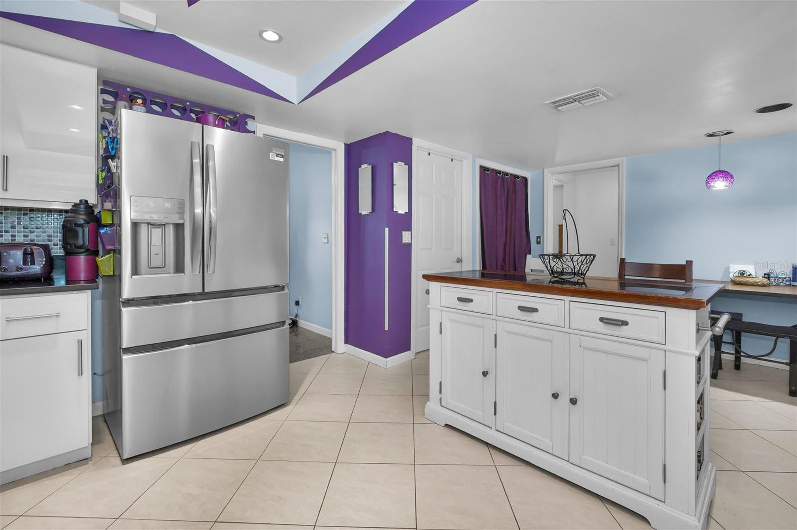 Image 24 of 82 For 14009 Middleton Way