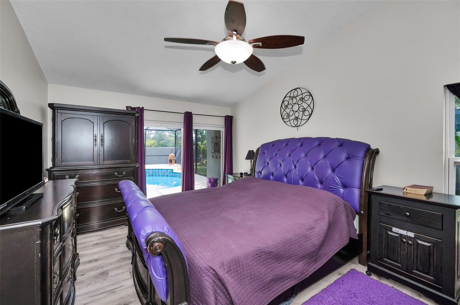 Image 32 of 82 For 14009 Middleton Way