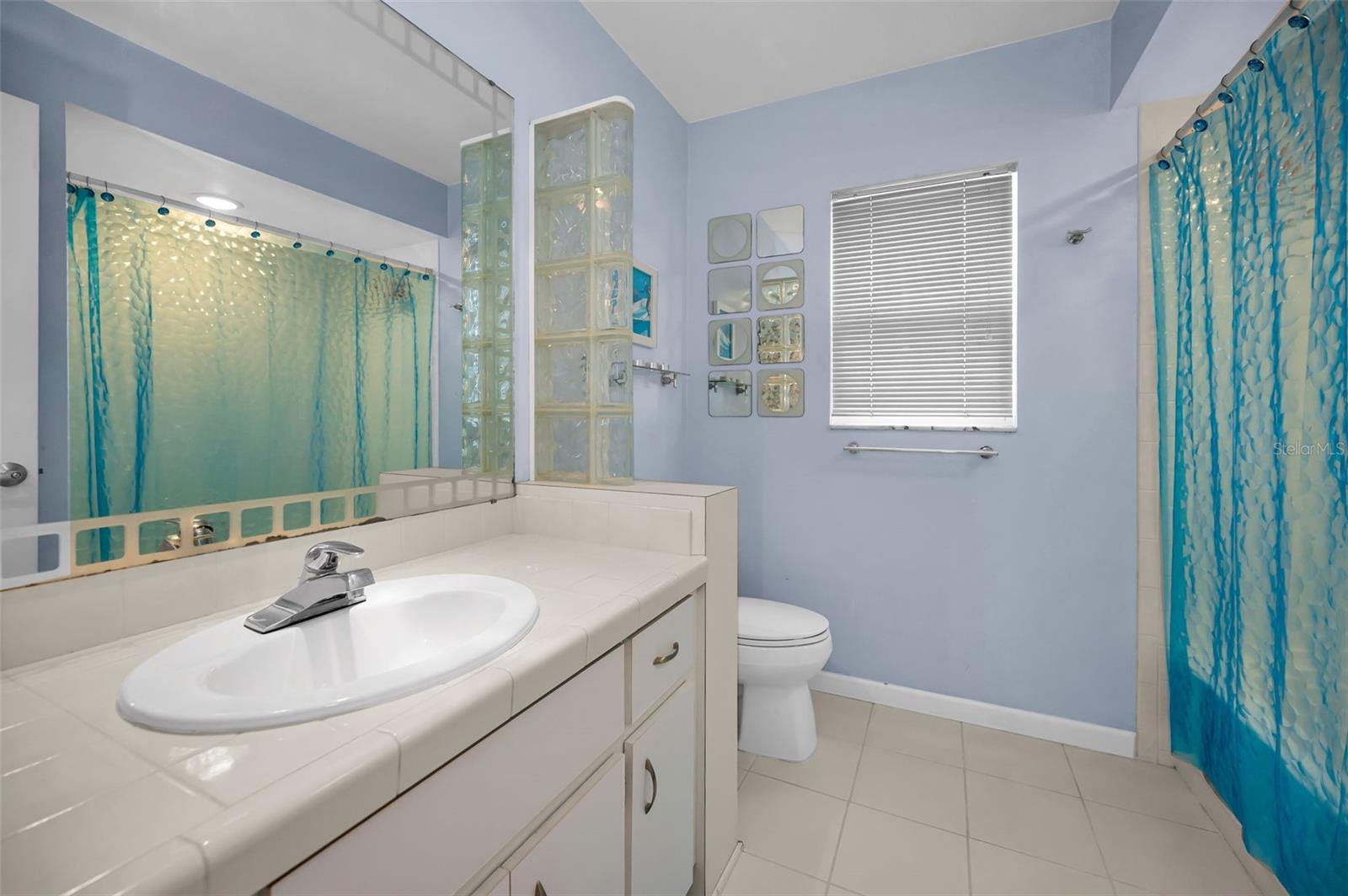 Image 40 of 82 For 14009 Middleton Way