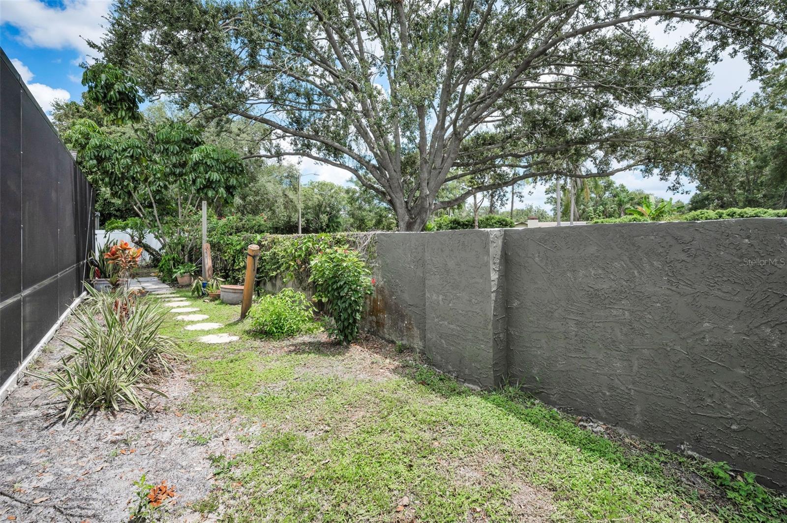 Image 59 of 82 For 14009 Middleton Way