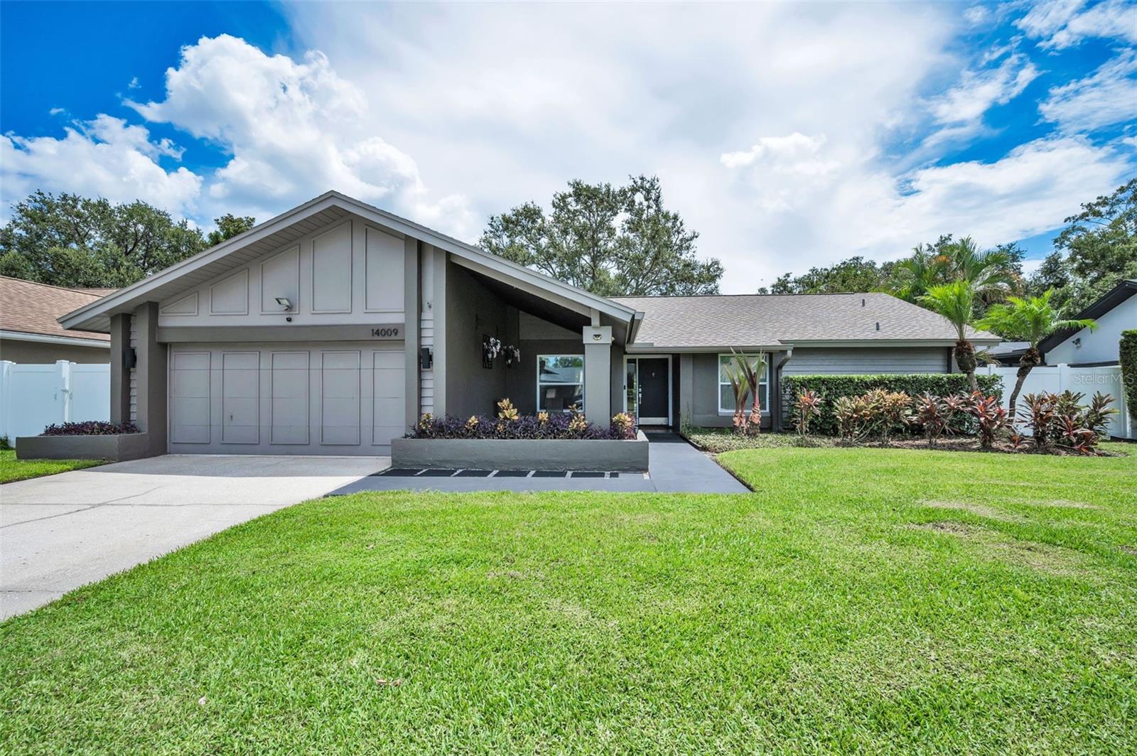 Image 7 of 82 For 14009 Middleton Way