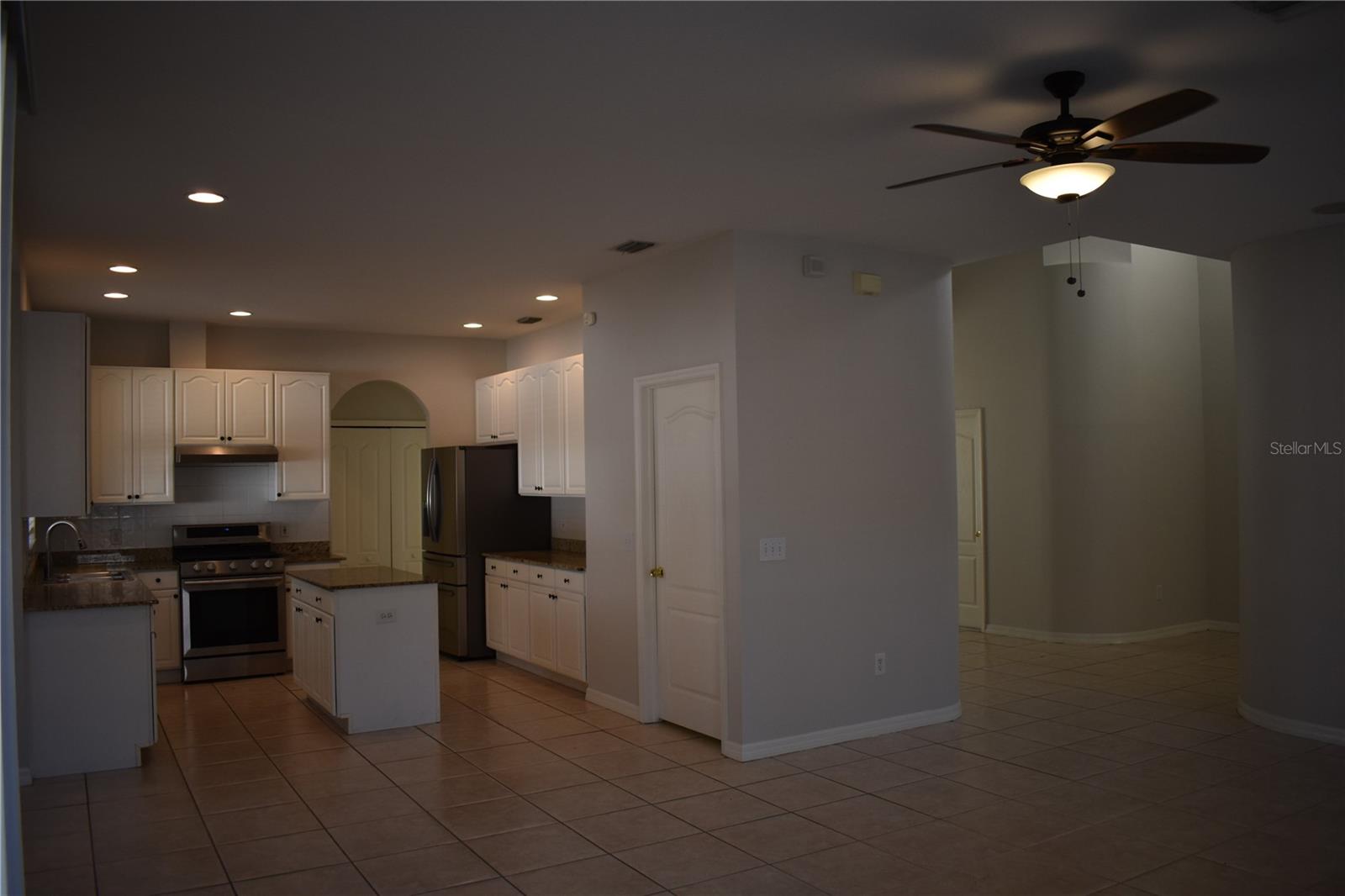 Image 7 of 20 For 15509 Montilla Loop