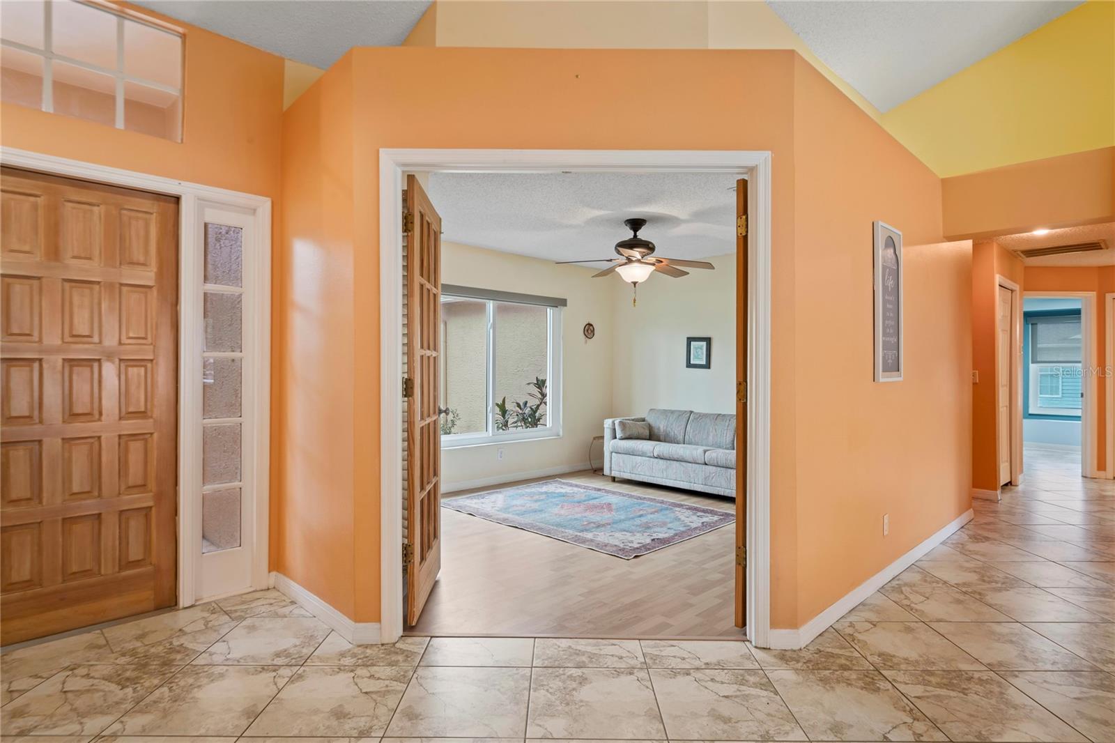 Image 22 of 45 For 455 Cressida Circle