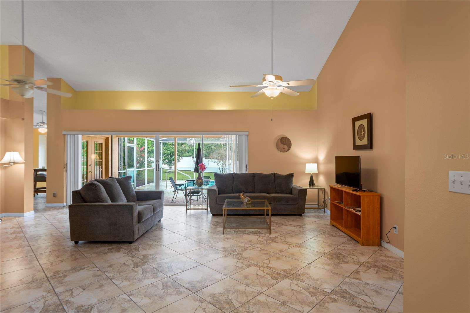 Image 6 of 45 For 455 Cressida Circle