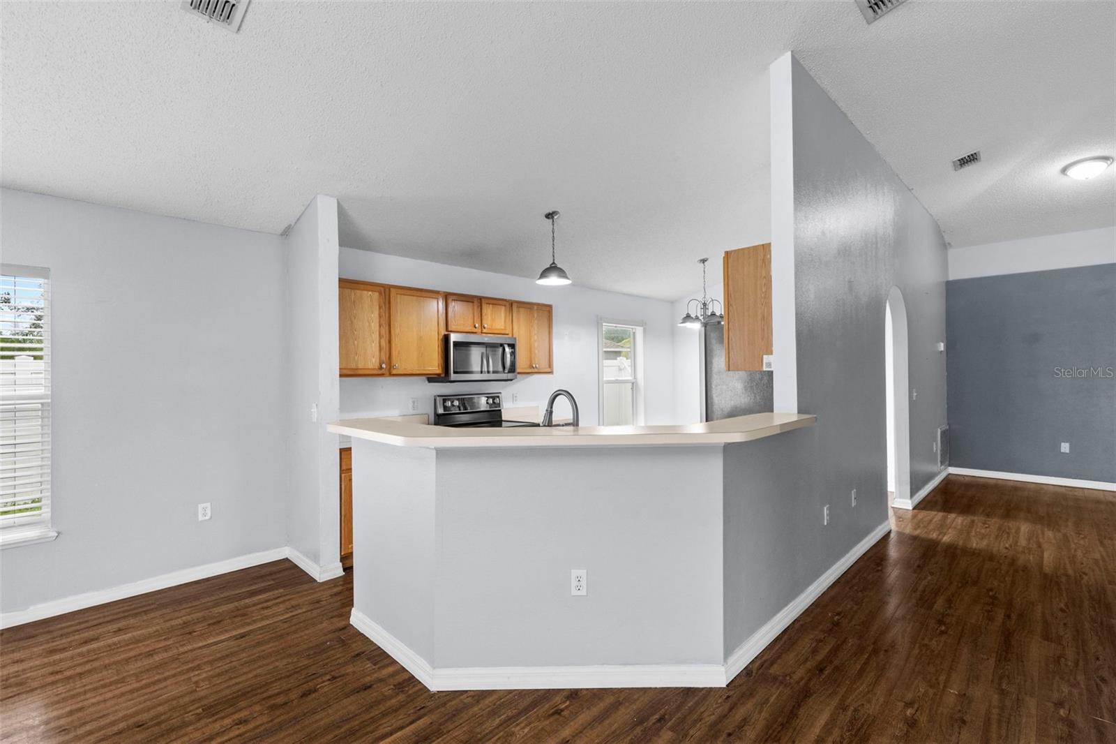 Image 17 of 61 For 13402 Copper Head Drive