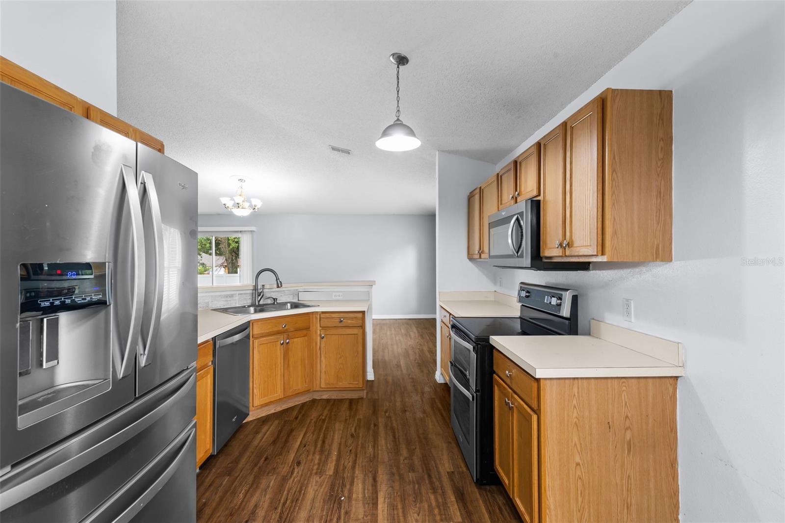 Image 20 of 61 For 13402 Copper Head Drive