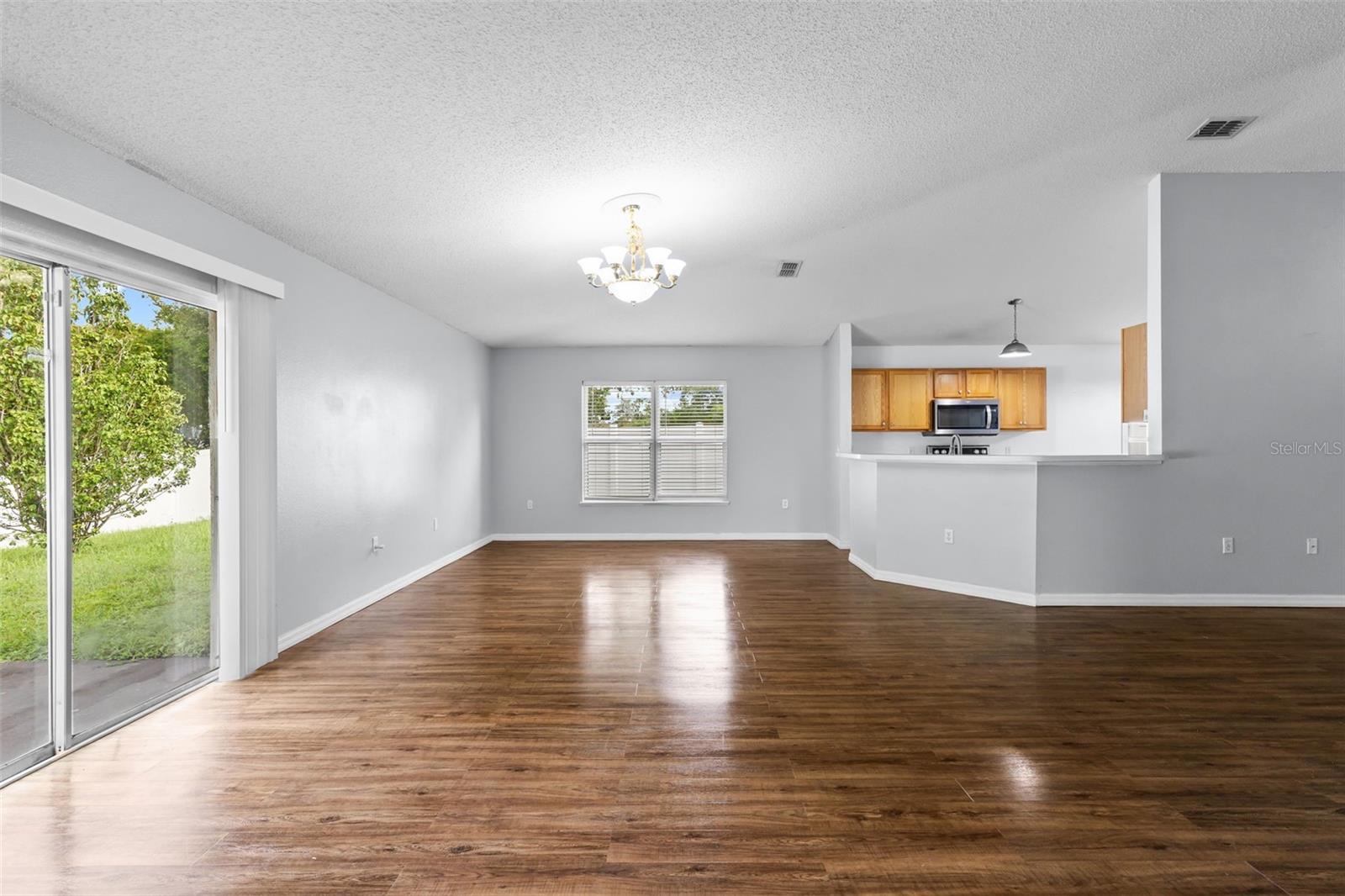 Image 24 of 61 For 13402 Copper Head Drive