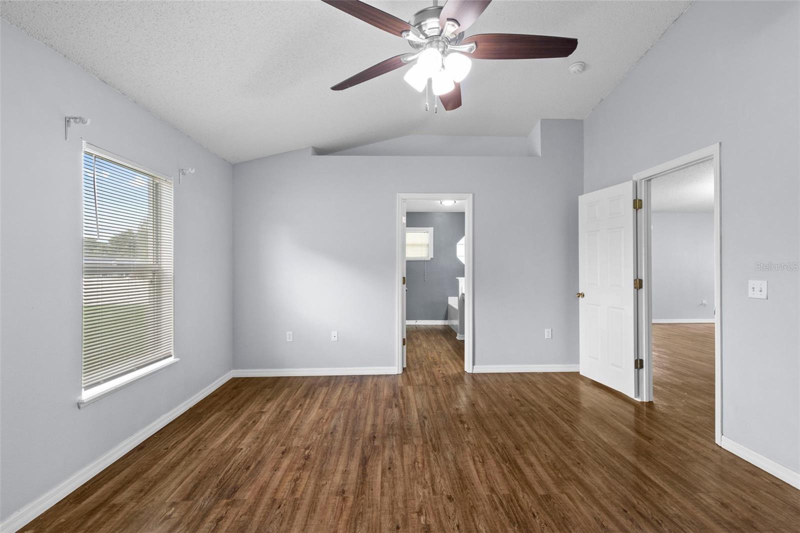 Image 31 of 61 For 13402 Copper Head Drive