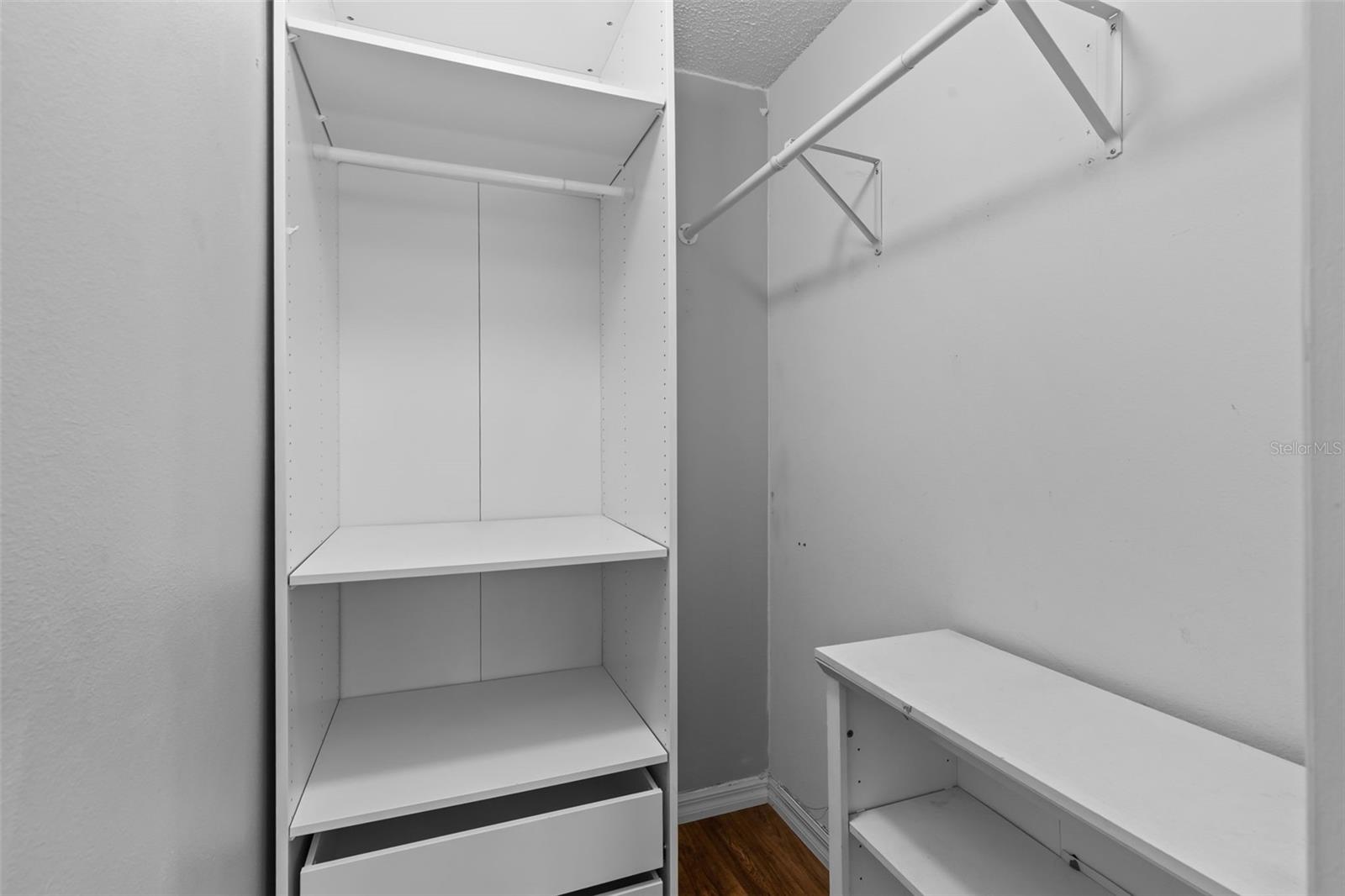 Image 41 of 61 For 13402 Copper Head Drive