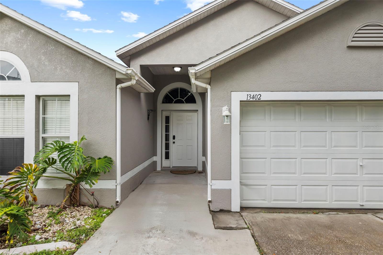 Image 7 of 61 For 13402 Copper Head Drive