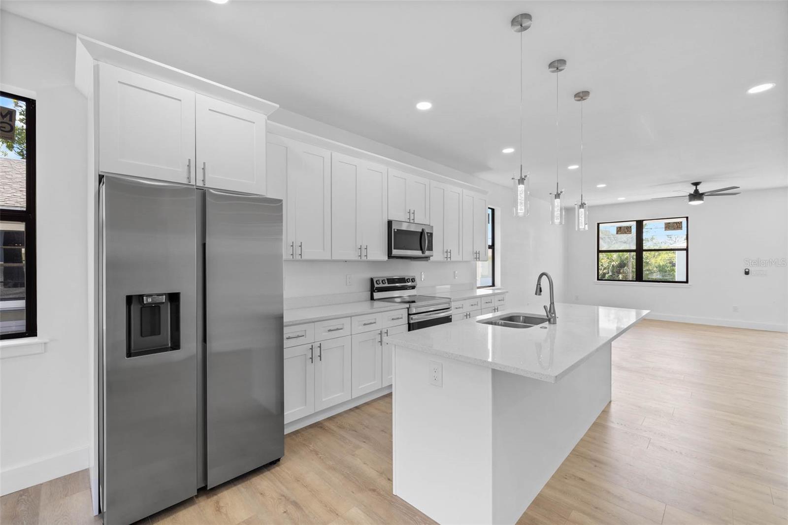 Image 14 of 42 For 3368 Fernleaf Drive