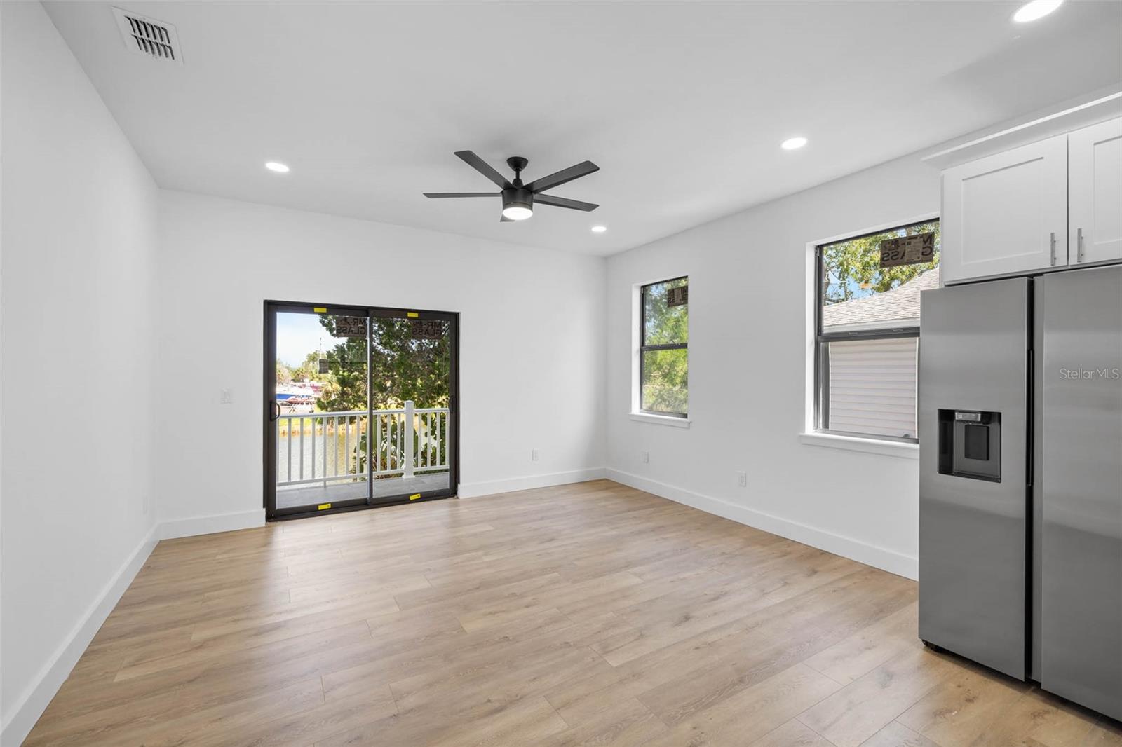 Image 15 of 42 For 3368 Fernleaf Drive