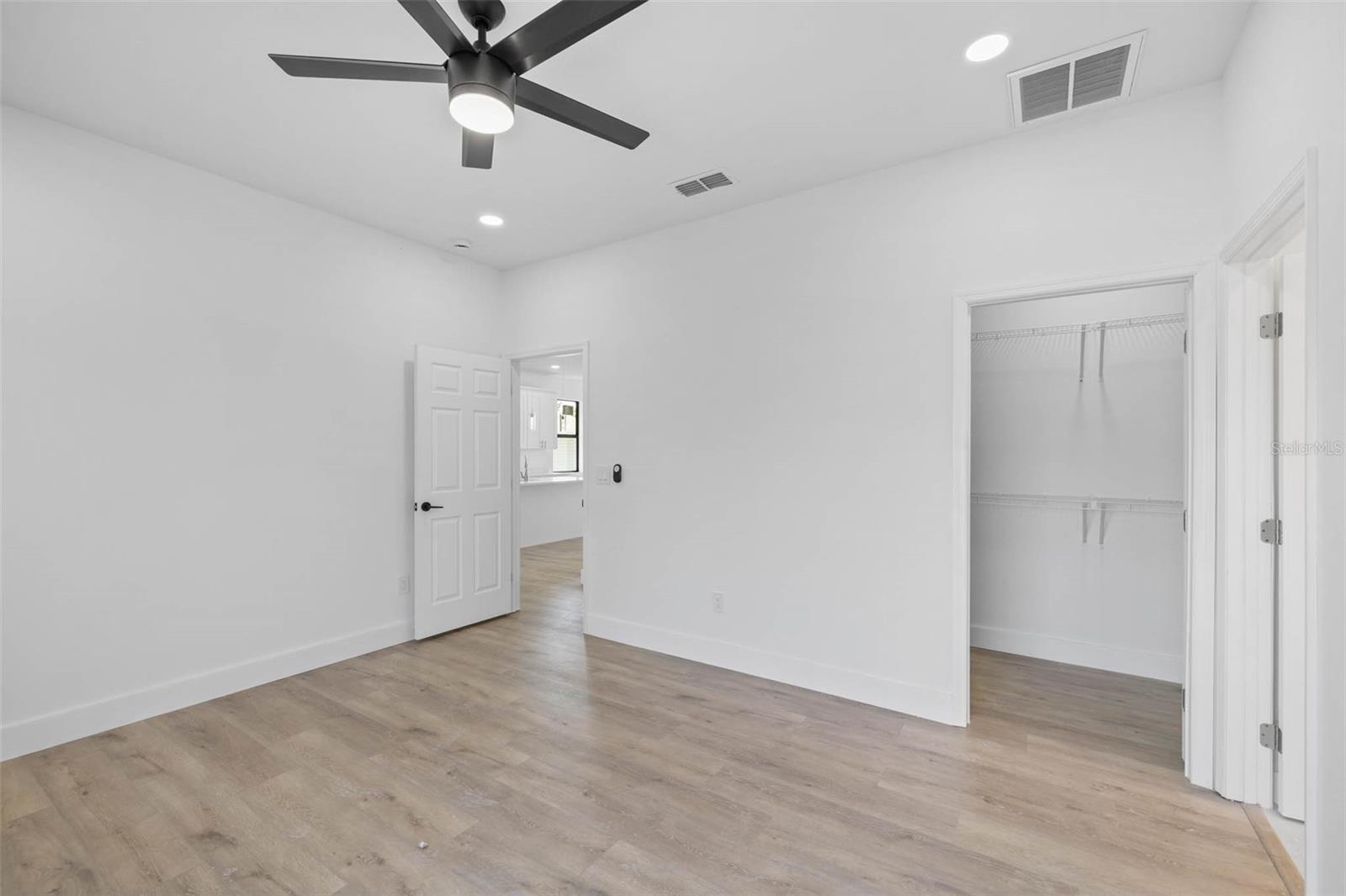 Image 19 of 42 For 3368 Fernleaf Drive