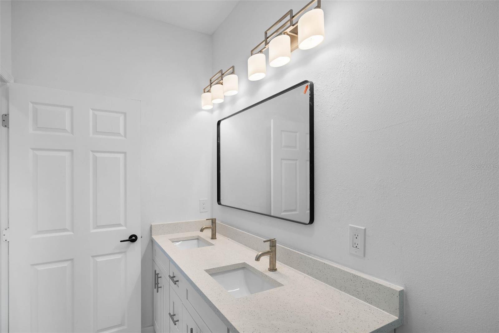 Image 22 of 42 For 3368 Fernleaf Drive