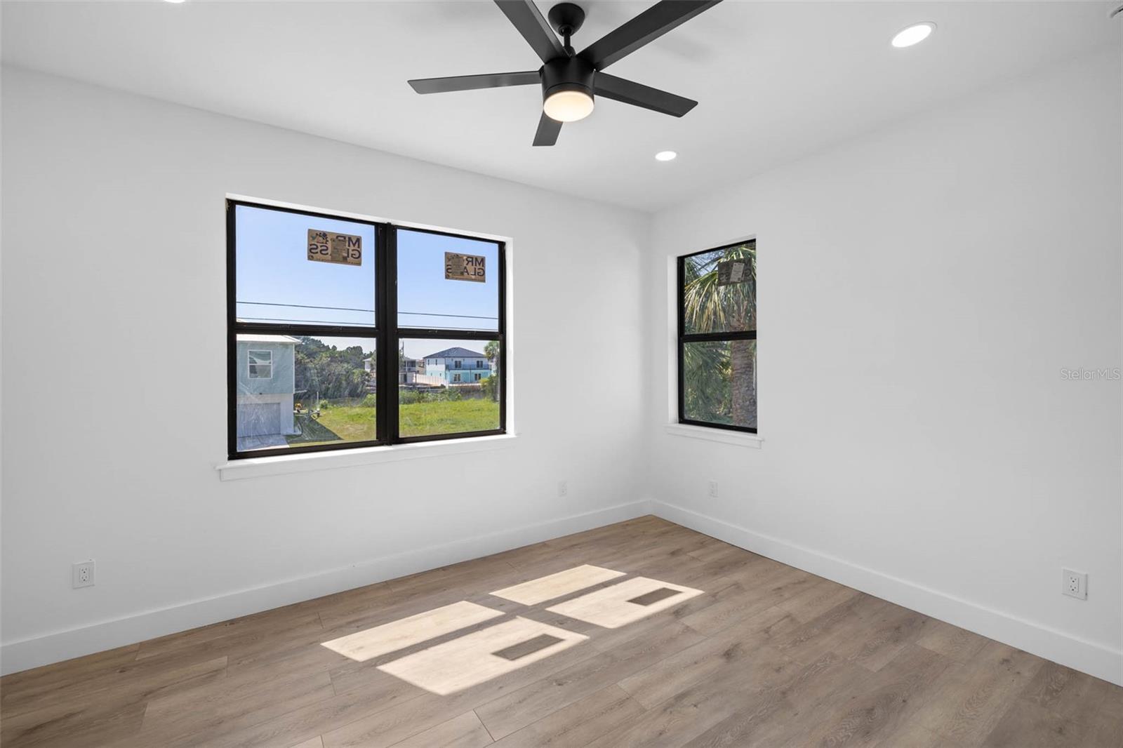 Image 24 of 42 For 3368 Fernleaf Drive