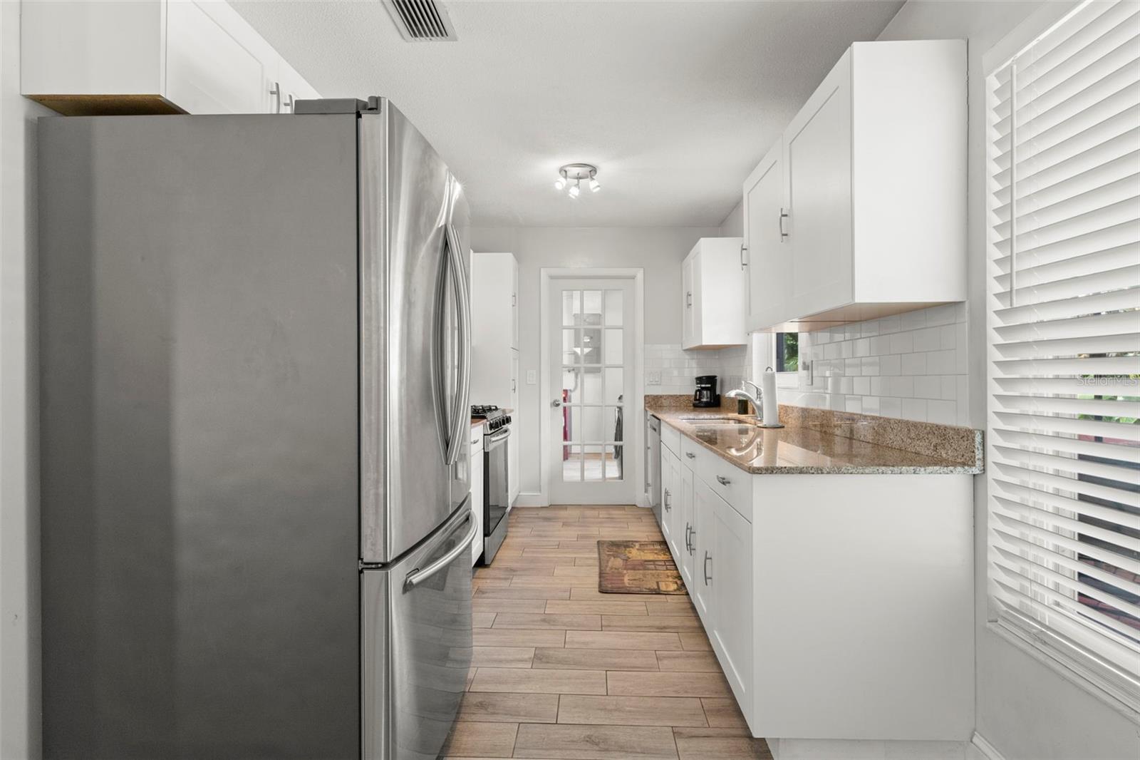 Image 11 of 40 For 1585 78th Avenue N