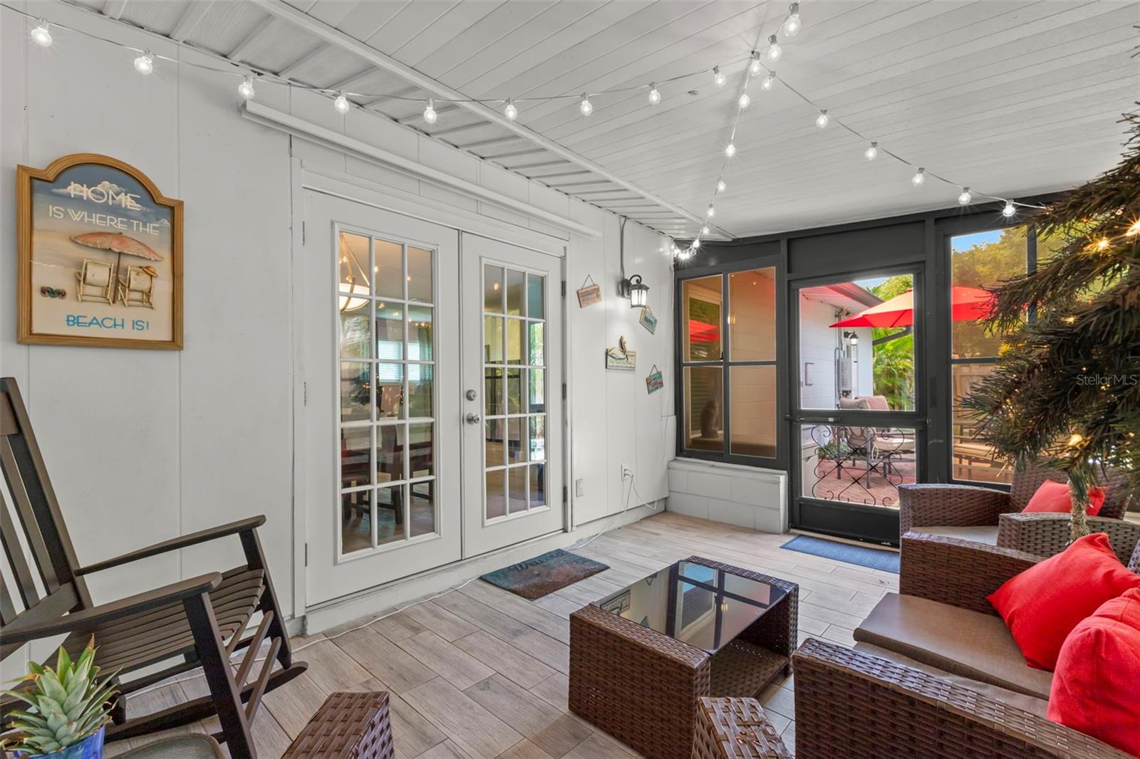 Image 16 of 40 For 1585 78th Avenue N