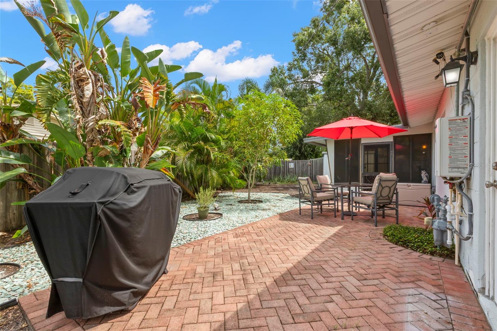 Image 18 of 40 For 1585 78th Avenue N