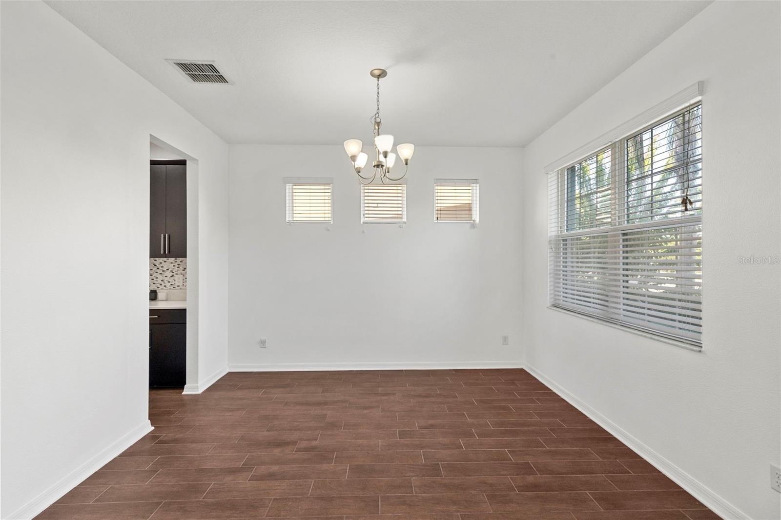 Image 10 of 92 For 10721 Pleasant Knoll Drive